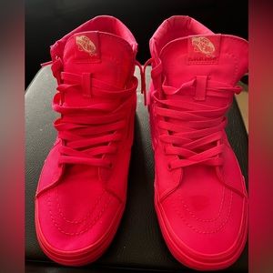 Vans Sk8-hi mono canvas high top hot pink